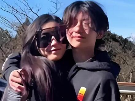 一代更比一代强?谢振轩家族遗传,爱上比妈还大的46...