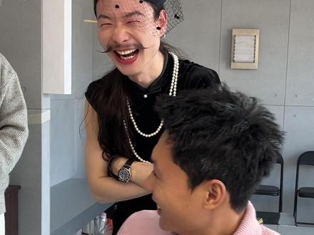 北京的旗袍理发师真奇葩 #根据脸型设计发型 #旗袍 #达达利会剪头 #33studio官方账号 #北京染发