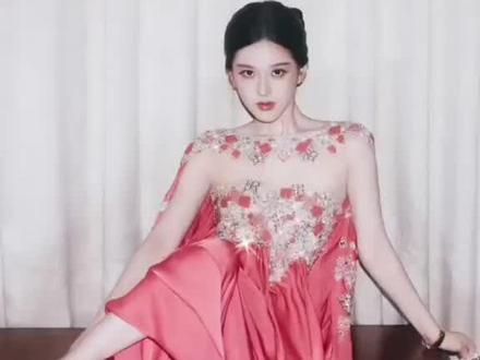 #vogue 明星们在九寨沟参加VOGUE Vacation而我在包公园 enjoy the weekend