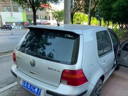 大众高尔夫4,mk4,老高4,中控锁自动落锁,门边安全提示灯不亮,2分钟视频解决,不明白的私聊我吧。