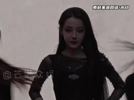 不敢想象如果热巴是爱豆小卡会有多贵!#迪丽热巴 #红毯 #metgala #权威 #早期