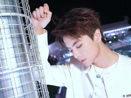 快来Pick你和王楠的心动时刻吧! #万岁山武侠城 #万岁山江湖音乐节 #把爱留在万岁山 #万岁山让我感到陌生#王楠Tyler