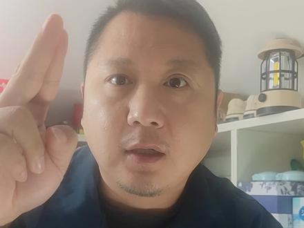 看到网约车司机师傅的转身,我感触很深。#创作者扶持计划