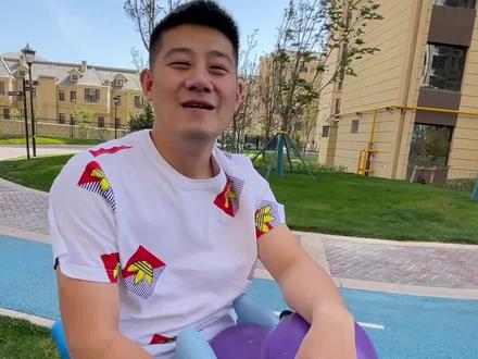 本期视频没有背景音乐,西山的风儿就是他的bgm#乌鲁木齐房产 #乌鲁木齐市