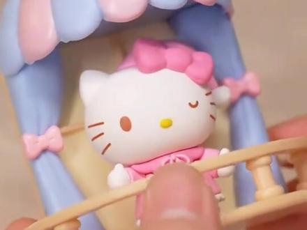 世界破破烂烂 Kitty缝缝补补~#hellokitty #小夜灯 #磁吸冰箱贴 #kt猫摆件#kt猫冰箱贴
