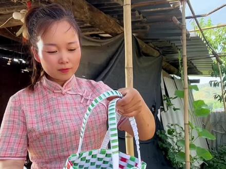 用打包带编个小提篮,精致又好看,学起来也不难,动手试试吧#手工编织零基础教学 #手工提篮 #编篮子手工教程