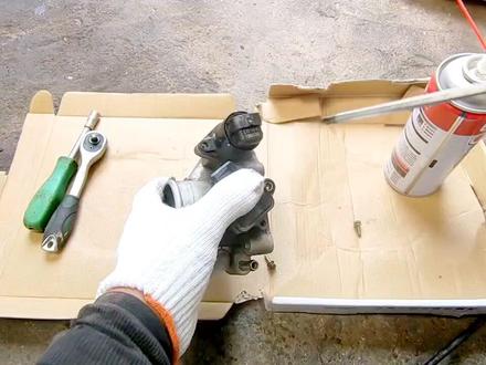 比亚迪怠速不稳 拉线节气门清洗#修理 #修理工日常 #修车 #汽修 #汽车维修 #修车日常 #修车那点事 #汽修工 #汽车修理 #汽修人