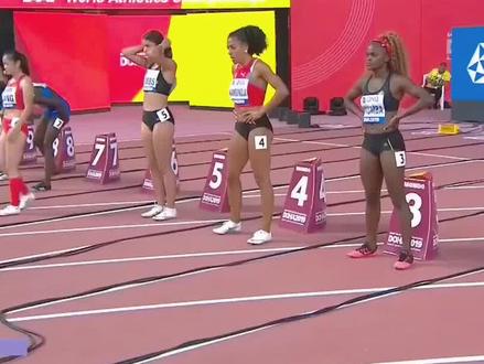 1米6的中国女飞人,面对人高马大的黑人选手,全程压制前50米无敌 #梁晓静