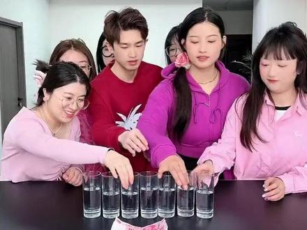 567. 到底哪个才是宝马车标?