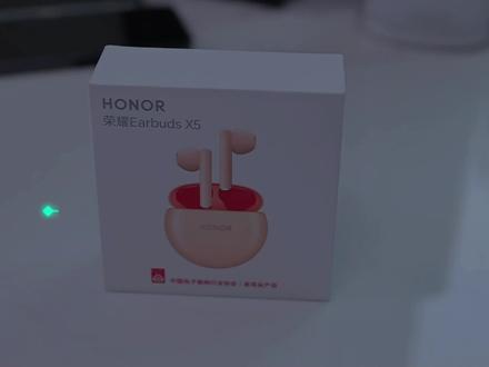 荣耀EarbudsX5上手体验,双设备连接带来全新体验