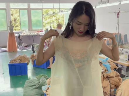 不愧是熬秃头发创作出来的黄金纱衣!值得专场#金刚舞服