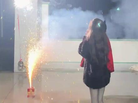 这才是人民的好烟花 #娱乐评论大赏 #烟花 #过年 #春节