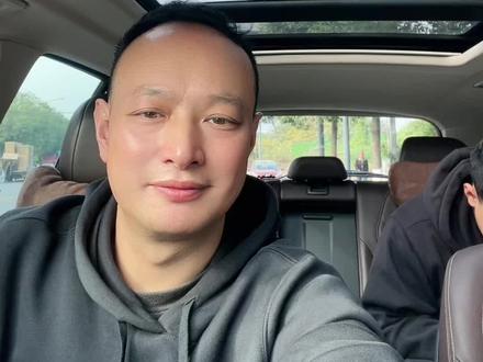 飞利浦车载话筒的连接使用方法如下