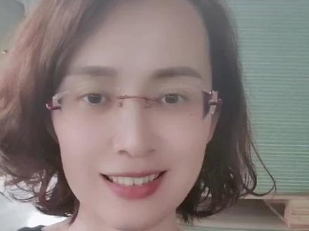 今天跟大家分享个超级开心的事情,一个菲律宾客户给我下了两个高柜的中空塑料建筑模板,最最重要的是这个客户主动提出来要用人民币结算,意思是他可以通过菲律宾当地银行付人民币到我们银行,这个人民币是外汇人民币,以前菲律宾客户都是付美金,现在菲律宾也可以付人民币了。今天我拿到他付款的bank slip(银行水单)真的特别高兴,比接到新订单还让我高兴,你们觉得呢?#人民币结算首单 #人民币国际化 #外贸出口 #塑料建筑模板 #建筑模板