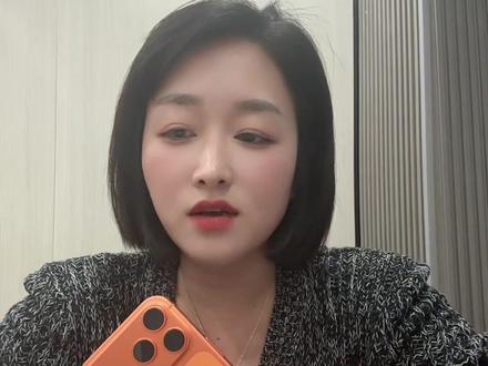 真的被气到了,这个拍照系统完全是卡的,拍照整个手机卡住,有时候还要关机重启才能拍照,真的是气死#苹果17