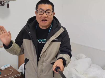 在德令哈吃碗肉面,下雪天没地方去,坐火车到西宁市,住63元宾馆 #vlog旅行记 #vlog旅游 #vlog #旅行vlog #vlog日常