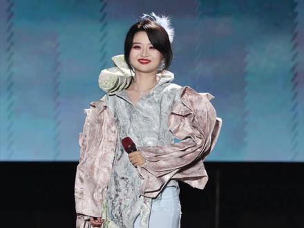 失调名|黄诗扶|国风起时 残句断章,往昔难忆。
声音出镜:Winky诗
#失调名 #黄诗扶 #winky诗 #国风起时