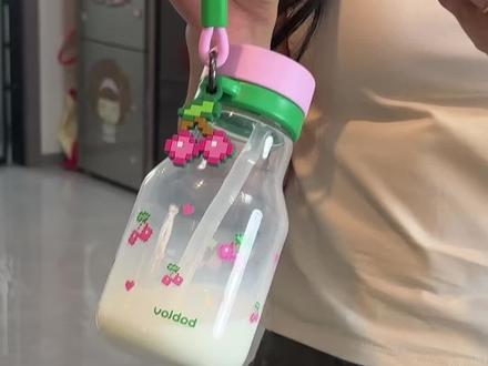 拼豆党一定会爱上的像素风玻璃水杯!关键还是一杯三用的!#高颜值水杯 #bablov #玻璃水杯 #夏季水杯 #水杯推荐