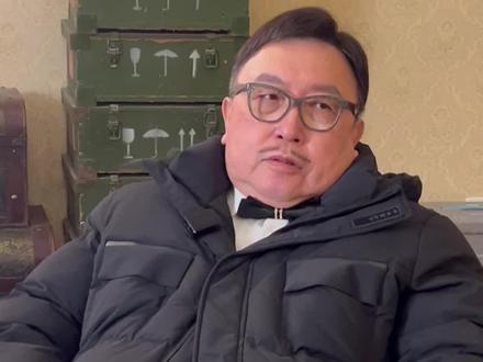 王晶来河南开公司拍短剧,谈选演员标准,外形演技缺一不可,最重要的是适合。( 记者:梁奇慧 杜倩雯 编辑:昱炎)