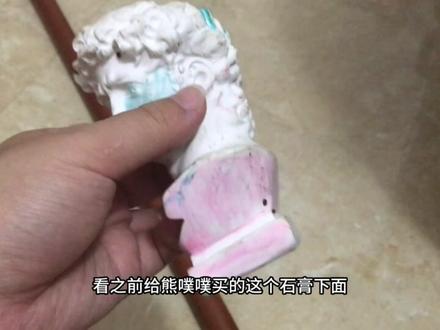 家里门、床、被子、地上惊现很多虫子,翻遍家发现原来是这东西! #米虫 #大米 #虫子舞蹈 #家里有虫怎么办