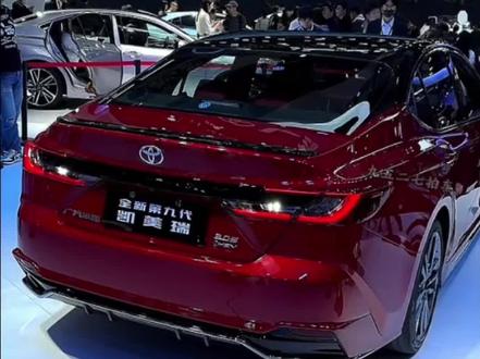 2024款第九代凯美瑞震撼来袭,外观内饰艺压群雄,你会不会多看两眼#丰田凯美瑞 #第九代凯美瑞 #每天推荐好车 #dou是好车 #抖音汽车