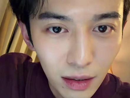 我天呐 小童你真的我哭si 你的生日蛋糕也想分我们一份 谁能懂这首歌的适配度#理想男友 #赵小童生日