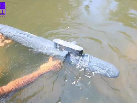 大神手工制作一艘大黑鱼,居然还有自动平衡功能!#动手能力#rc遥控模型 #潜艇模型