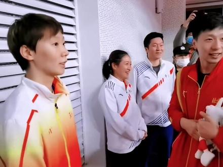 小枣是龙队最好的妹妹,国乒尽头是龙枣#乒乓球 #马龙 #刘诗雯 #龙队 #国乒