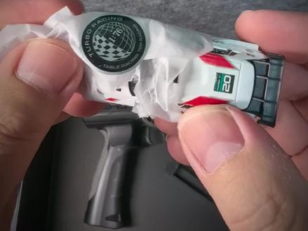 太好玩了!把飞驰人生3 RC遥控车带回家!作为飞驰人生3影迷+汽车模型玩家,怎能错过对这台兼具操控及还原度极高的RC遥控车!玩起来太上头了!
这台奥迪A3拉力赛版本小车,大家收藏了吗!评论区互动留言。
#飞驰人生3 #把飞驰人生开进现实#我的飞驰人生赛道 #TURBORACING #小比例模型车