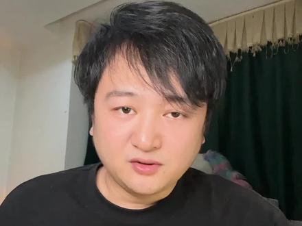 有人把地球送人了,520我们去火星 所有人赶紧收拾行李准备离开地球#第一批520礼物已经送达 #精神状态belike #日常碎碎念 #搞笑段子 #何你说