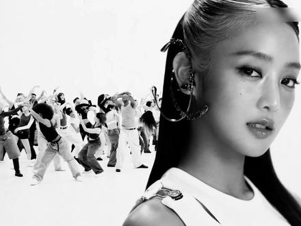 《mono》刚发布就惨遭群嘲,难听、平淡、没新意,音源成绩更是不如从前,就连田小娟的实力都遭到了质疑,难道idle这次的回归真的是差强人意吗,田小娟的实力又是否真的后退了?#idle #田小娟 #mono