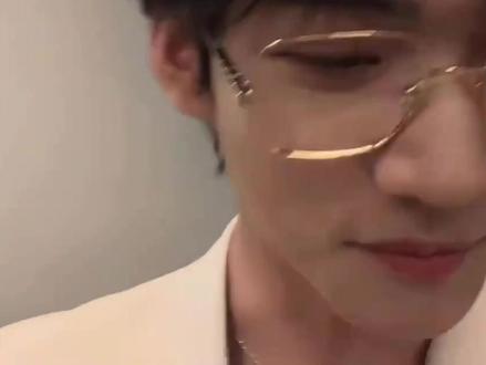 一定要健康平安#颜值男神 #男神 #我的男神 #最帅男神 #周柯宇