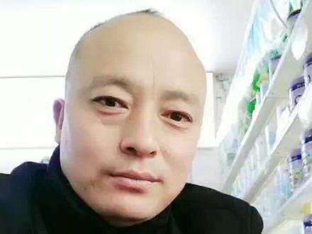 很多人认为男孩多,女孩少,其实专家推算十个男孩有八个女孩,只缺2个女孩,父母都希望自己的男孩先订亲,女儿不愁!