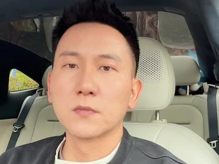 戴上软盔或者钢盔游泳又能快多少呢? #不说车的陈爱国 #泳娃 #游泳长训 #软盔泳帽和钢盔泳帽的区别#软盔和钢盔泳帽有用吗