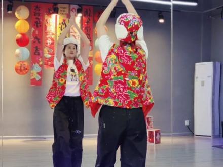 白龙马,马中的爱马仕!乡村风vs潮流风✌🏻#白龙马 #简单易学 #年会舞蹈