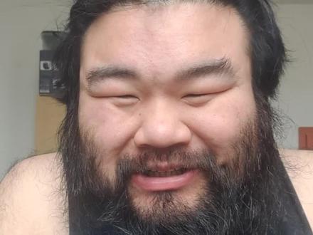 开个小猪佩奇奇趣蛋的盲盒玩玩,再回味一下童年的时光 #小猪佩奇 #奇趣蛋