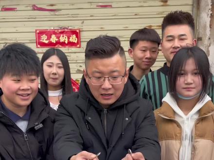 你们能扔进去喽不#是时候展现真正的技术了 #这操作也是没谁了😂😂 #惊呆了老铁这是什么表演 #绝活必须展示一下 #高手在民间