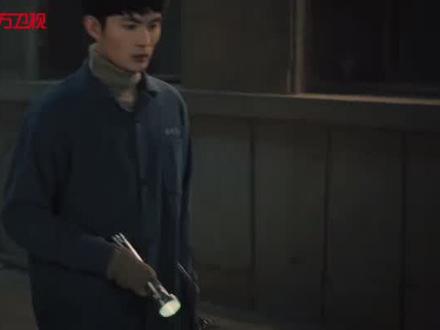 厂长千金看上了穷小子的故事...#东方卫视燃烧