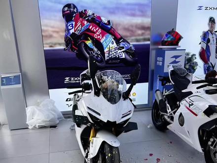 提车啦提车啦26款张雪500RR#张雪500RR #26款张雪500RR #张雪机车