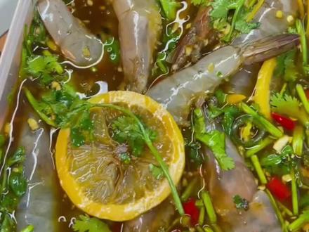 生腌虾🦐教程~#生腌虾 #捞汁小海鲜 #生腌海鲜来咯