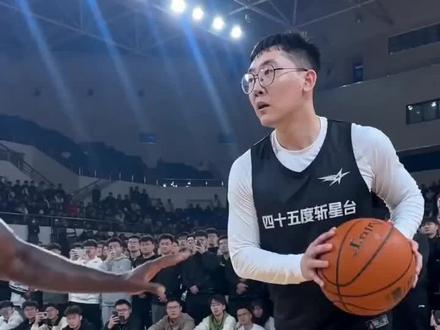 单挑老詹第三回合#詹姆斯新年第一份贺礼 #詹姆斯 #乐邦詹士 #nba #ai