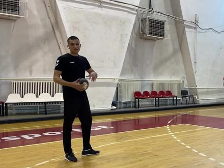 #手球handball l l 手球射门教学——㉑ 手球带球如何完成变向过人?#手球教学