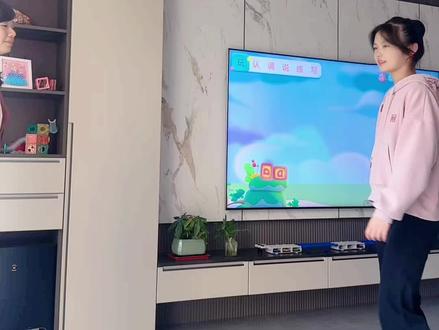 哇!这个是真简单啊🥰 就两个动作💖🥰叫上你的朋友一起跳吧🌹就现在🤭#亲子 #居家健身 #隆里电丝 #母女 #简单易学