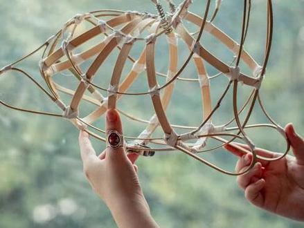 王的手创-敦煌翼马教学视频二 #手工diy #马灯笼 #手工diy #新年花灯 #马年 手持款非遗手工马年花灯~