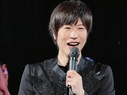 仔:救命~
信:我来看看怎么回事~
姐妹们:脱掉脱掉
哈哈哈,好开心的和仔仔吵架
#五月天阿信 #周渝民 #成都站巡演 #恒星之城 #恒星不忘