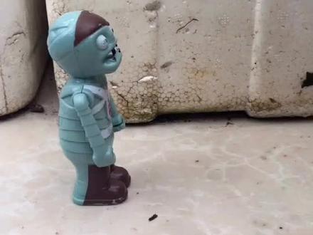 植物大战僵尸 光头强 吃鸡1集#玩具