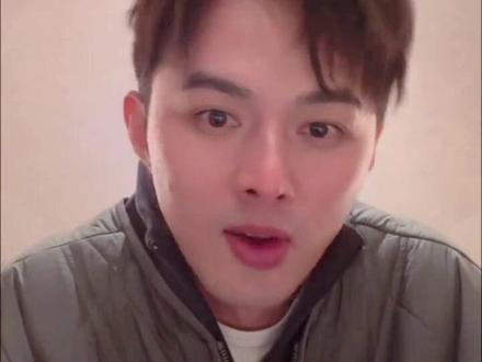 啊啊啊啊啊~我要笑死了……谁又在虐待四旬老人让叶祖新去下海 😂😂#叶祖新我还是演戏吧不下海没天赋