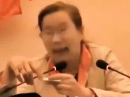 #我要上热门 #疫苗 敢说实话的教授