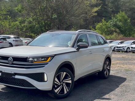 今天到了一台揽巡巡游版,给大家详细介绍一下,空间太大了 #超级嗨购节 #乘风2023同款座驾 #揽巡 #懂车帝