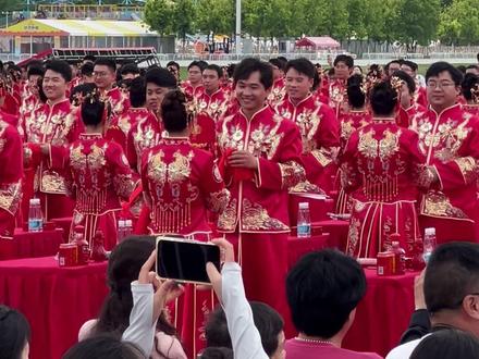 520骆岗百人婚礼✨陶永祥来沾沾喜气. #合肥 #百人婚礼 #骆岗中央公园 #陶永祥炒货 #老字号